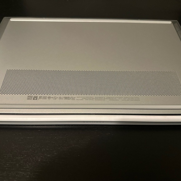 HP Pavilion laptop - Picture 4 of 4